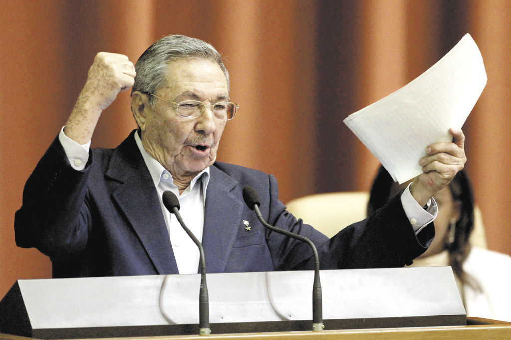  El presidente de Cuba, Raúl Castro,  es el principal promotor de las reformas laborales que “garantizarán la continuidad del socialismo”.
LA PRENSA/AP/FRANKLYN REYES