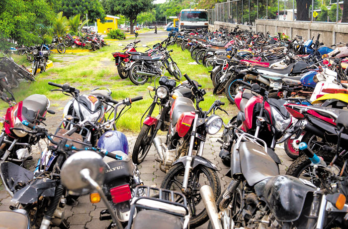 En el Depósito Vehicular de Managua caben 350 vehículos livianos, 400 pesados, 100 motos y 50 carretones.