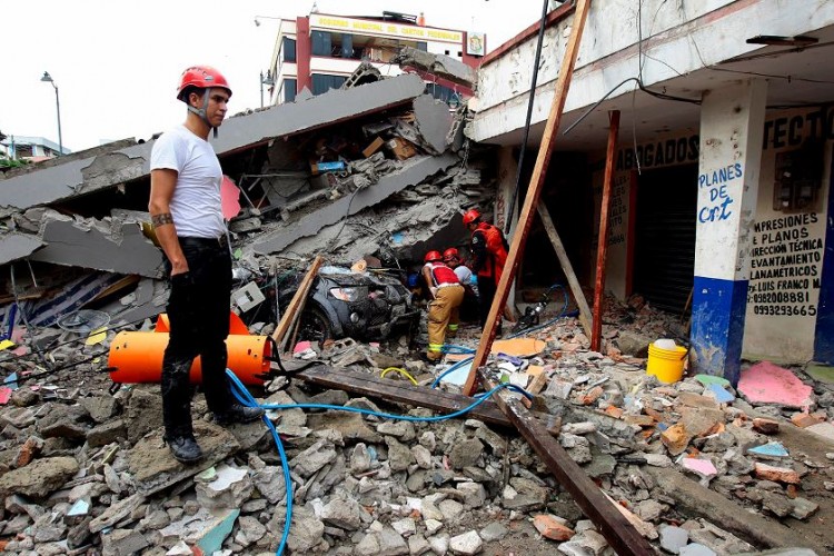 Terremoto de 7.8 grados en Ecuador: el más potente en casi 40 años