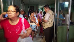 Pacientes del hospital de León. LA PRENSA/E. LÓPEZ
