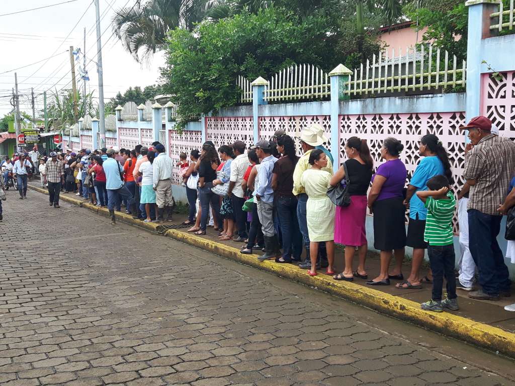 Pobladores de Nueva Guinea y Estelí solicitan cédula - La Prensa (Nicaragua)