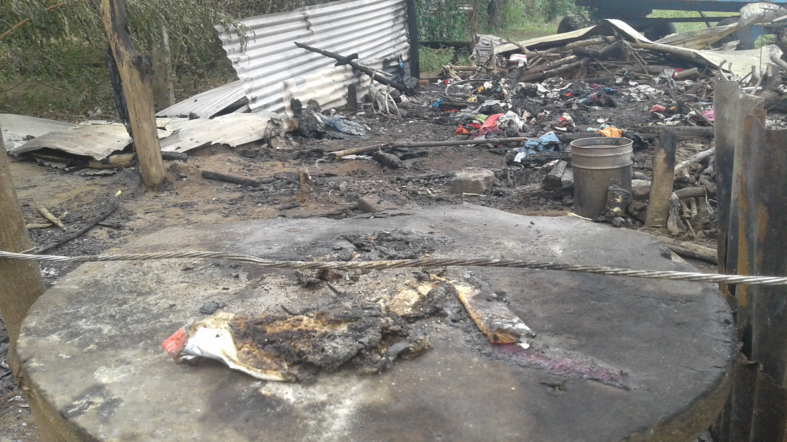 Incendian casa en Chinandega - La Prensa (Nicaragua)